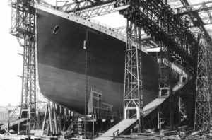 Titanic being built