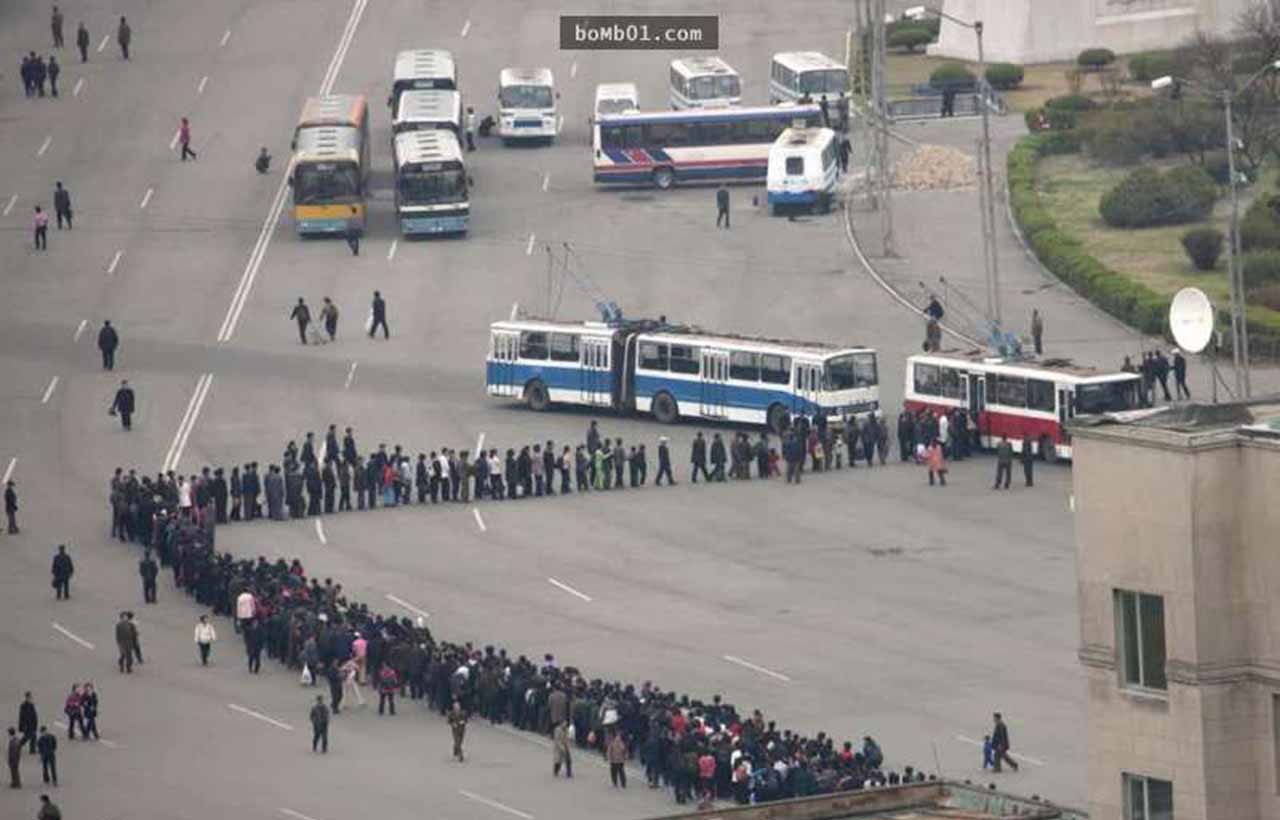 North Korea, bus