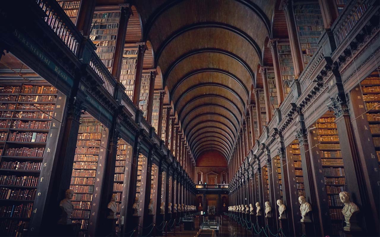 The library of Trinity College, Ireland, country, life