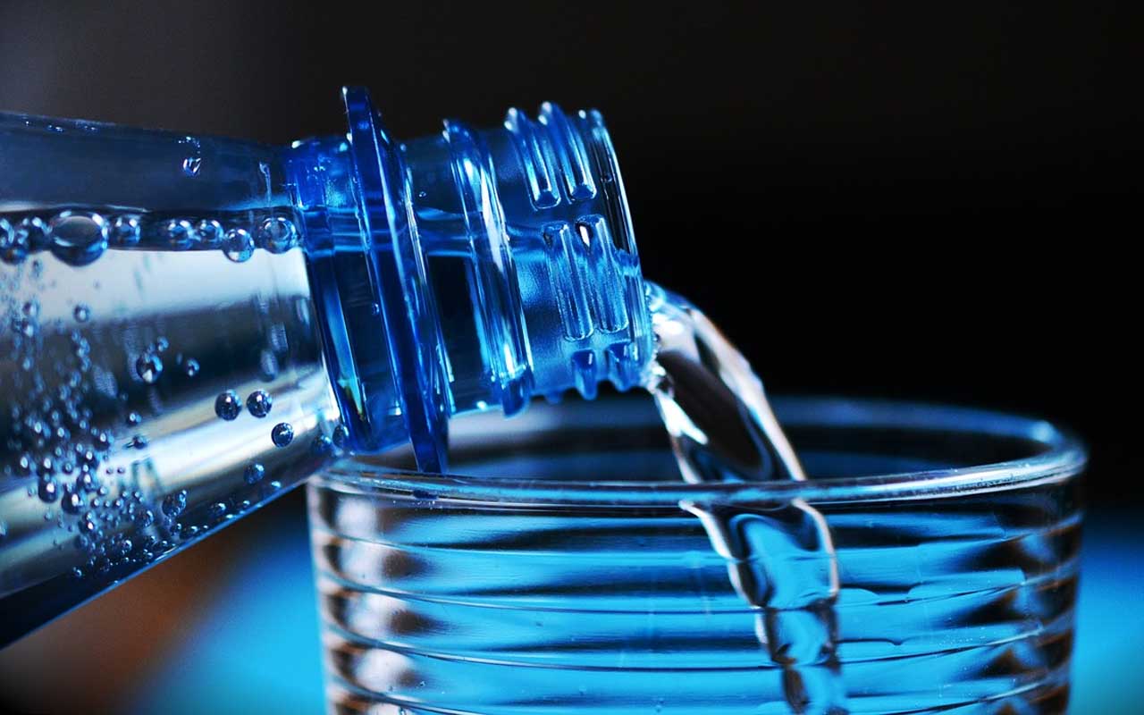 water, drinking, weight, facts, plastic