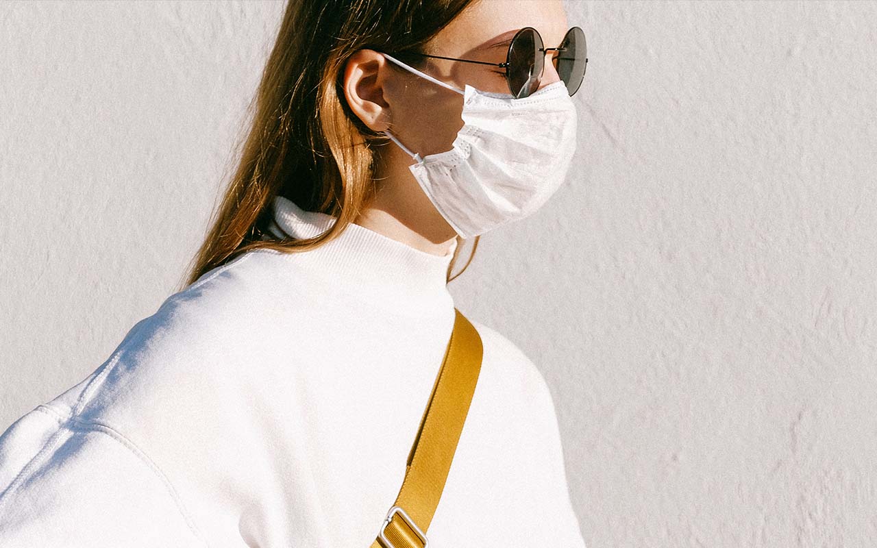 Does Your Face Mask Cause Glasses to Fog? Here’s How to Prevent Misty ...