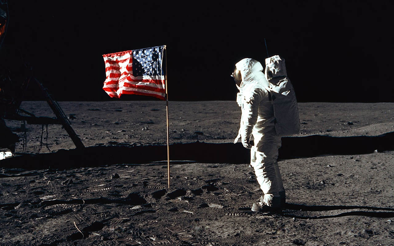 NASA, Apollo, astronauts, moon landing, facts, life, travel, universe, America, Flag, United States