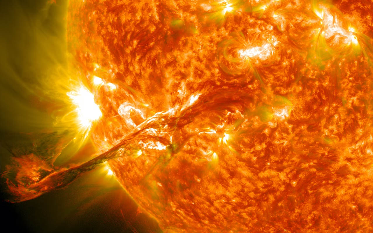 strangely, facts, sun, solar flare, planet, star, Earth, universe, space, life, travel, facts, science